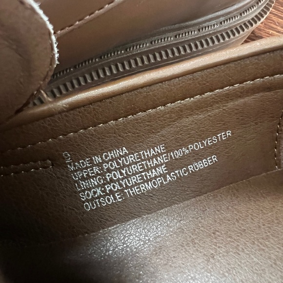 American Eagle Medium Brown Faux Leather Chucky Lug Sole Penny Loafers Size 9 - Picture 8 of 16